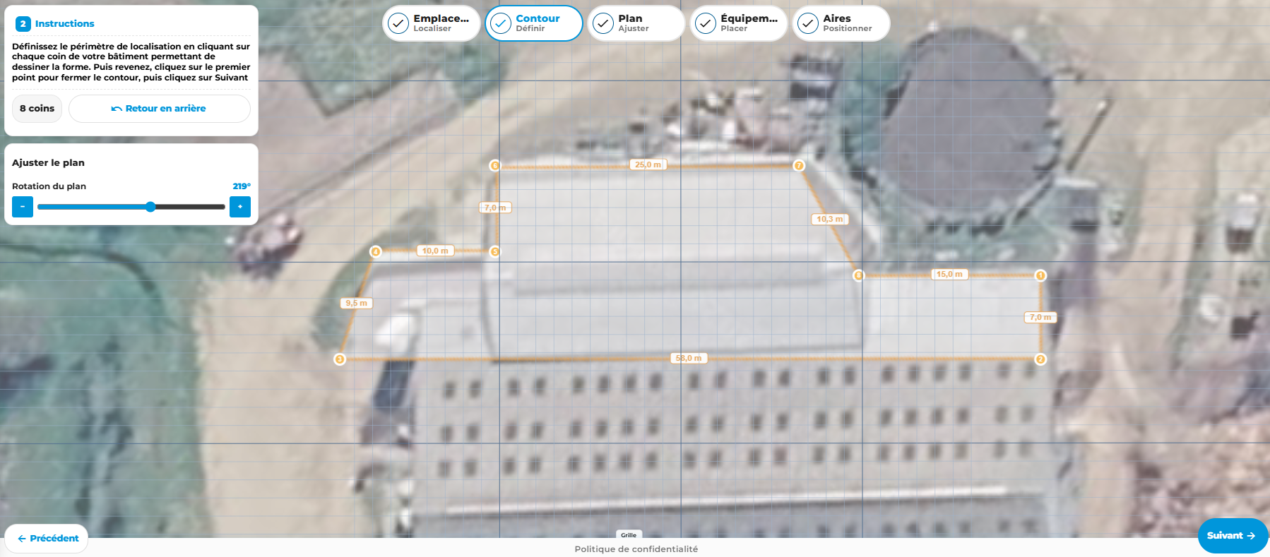 Étape Contour : contour tracé point par point sur chaque coin du bâtiment, avec la longueur de chaque côté et le réglage de rotation du plan